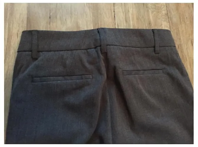 Autre Marque Pantalones de mujer de la marca STEFANEL. Gris 