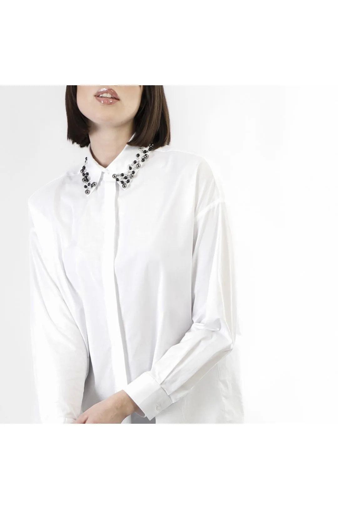 camisa de popelina con cuello bordado white