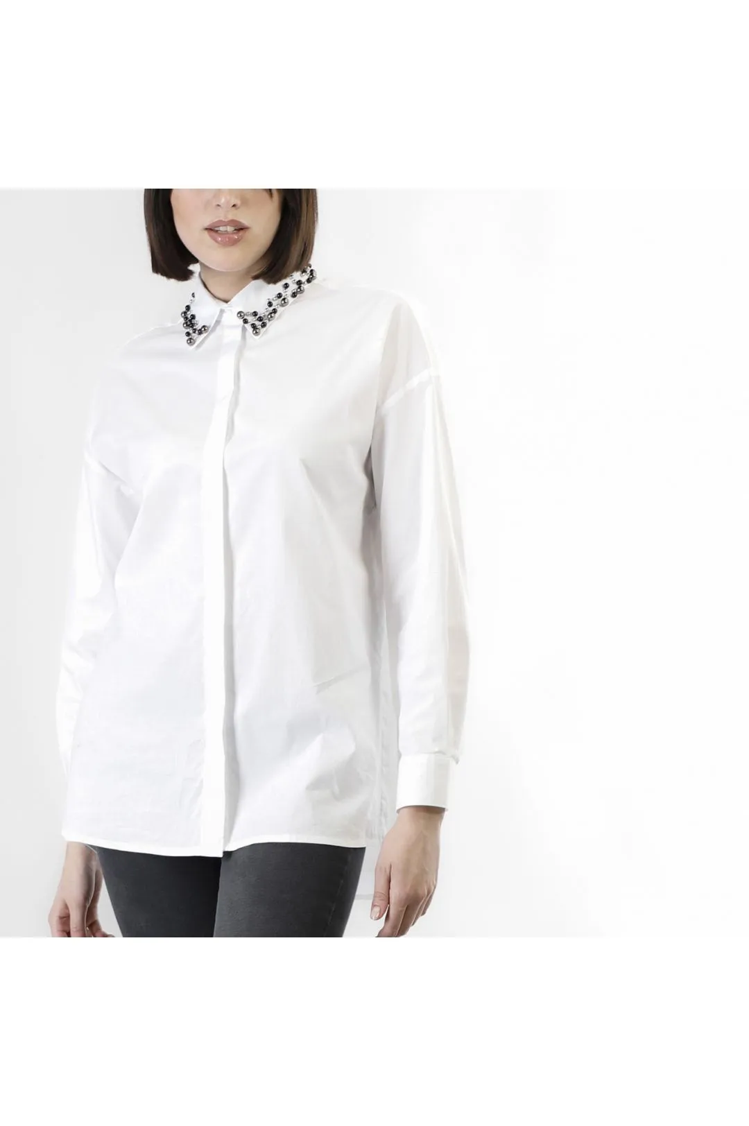 camisa de popelina con cuello bordado white