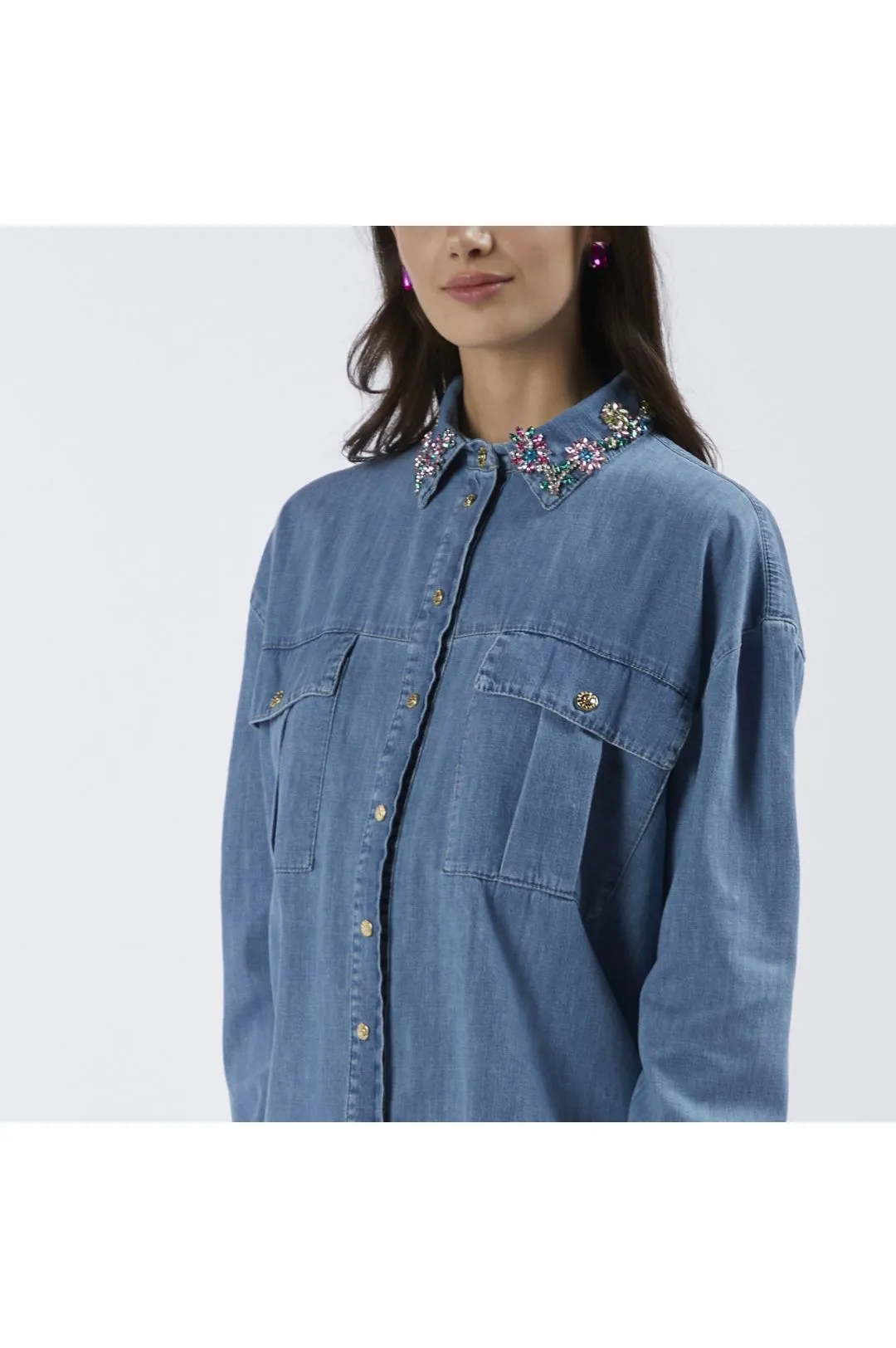 camisa de tela denim con cuello bordado sky